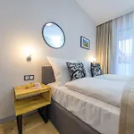 Apartament Black & Pink A020 - Holiday City