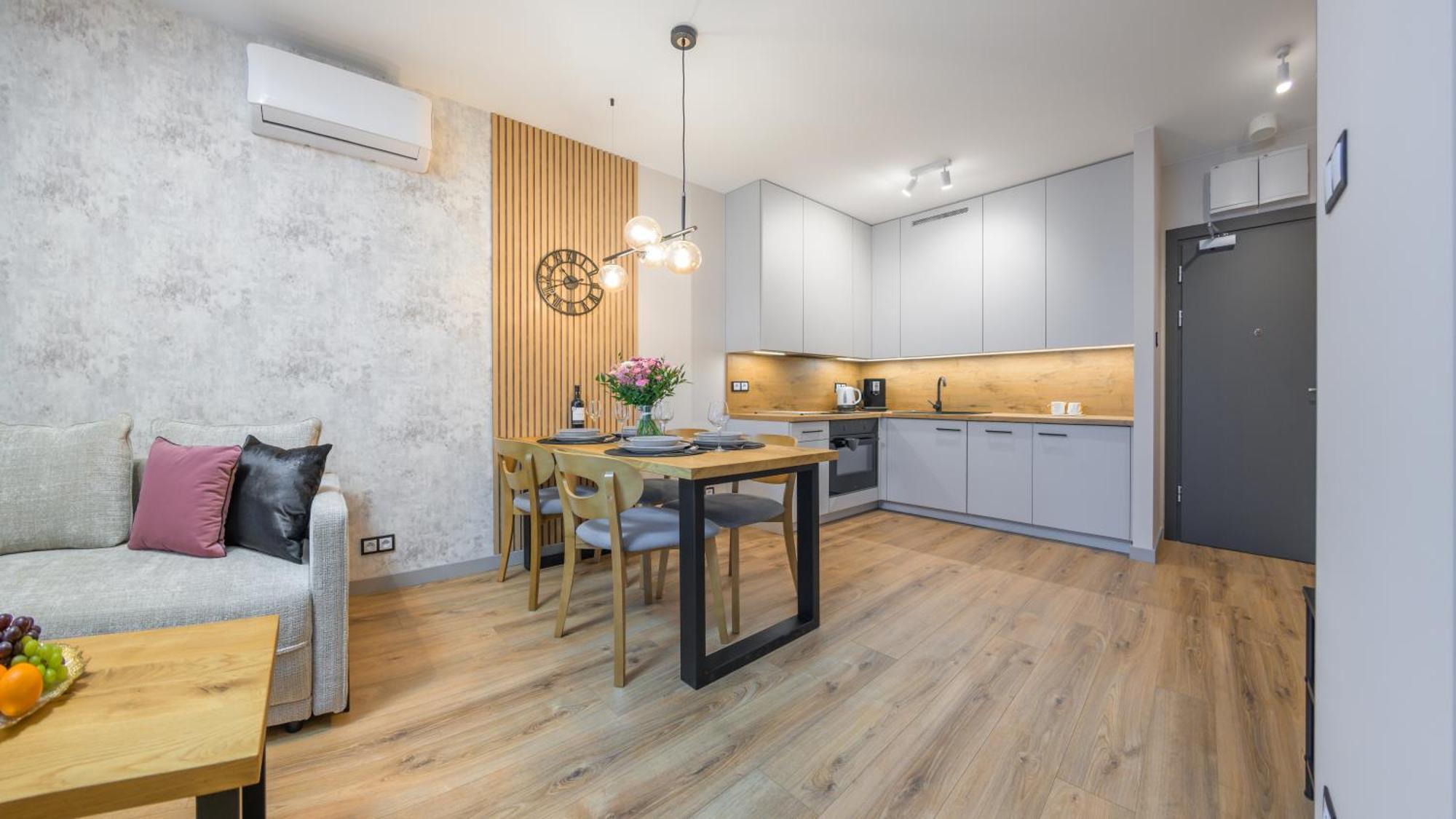 Black & Pink A020 - Apartment *